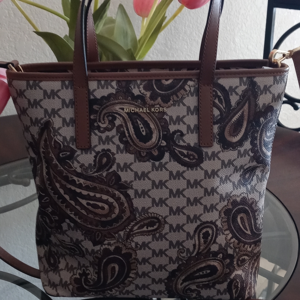 Micheal Kors purse tote